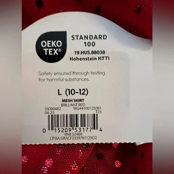 SET: Holiday Time | little girls holiday print tee + mesh skirt. Size: L (10-12) - Picture 14 of 15